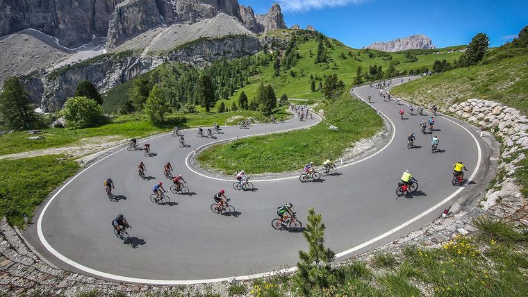 cyclists riding sellaronda bike day